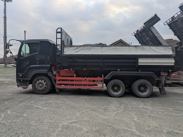 トラックの販売フォワード