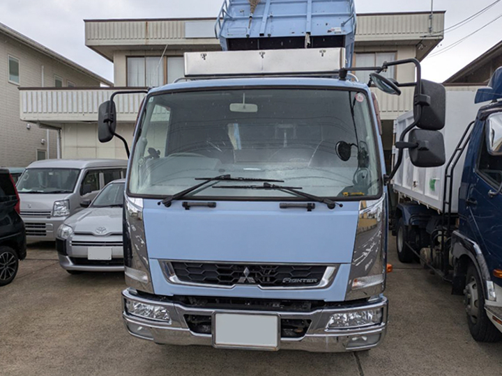 トラックの販売ファイター