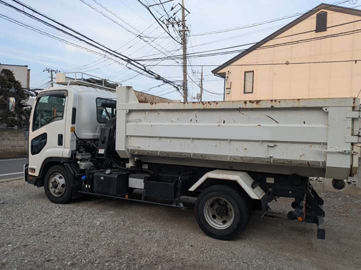 トラックの販売フォワード