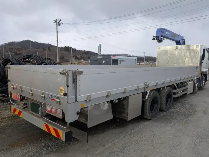 トラックの販売スーパーグレート