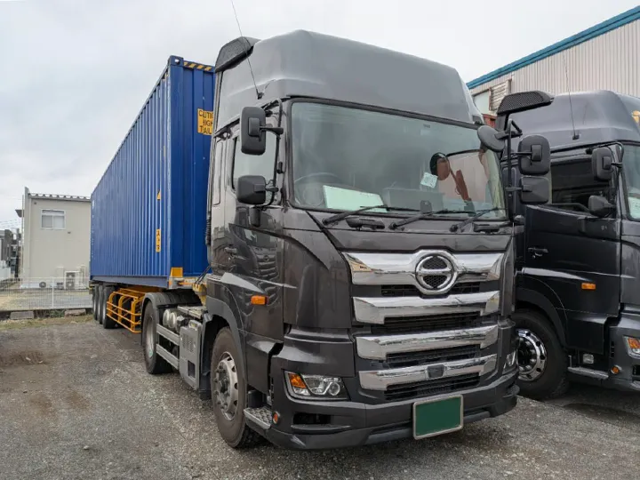 トラックの販売プロフィア