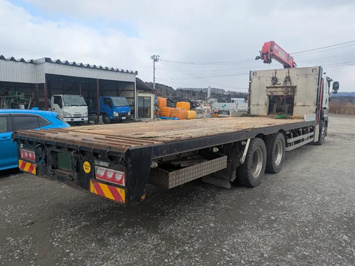 トラックの販売ギガ