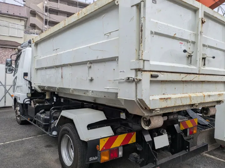 トラックの販売ファイター