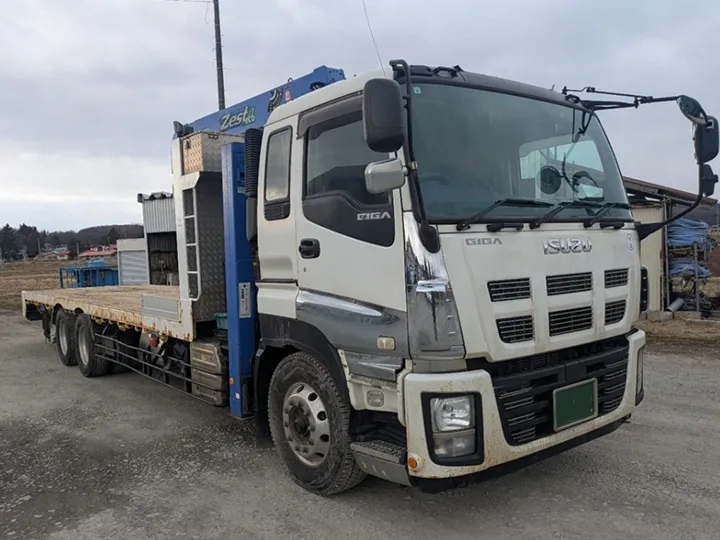 トラックの販売ギガ