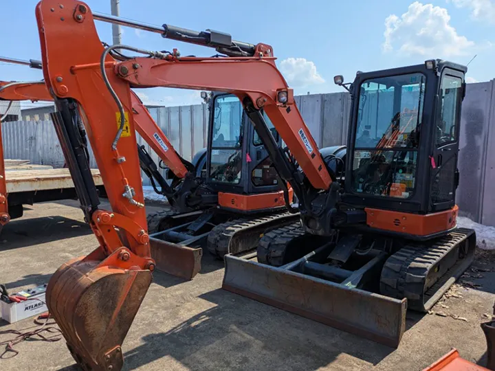 トラックの販売油圧ショベル