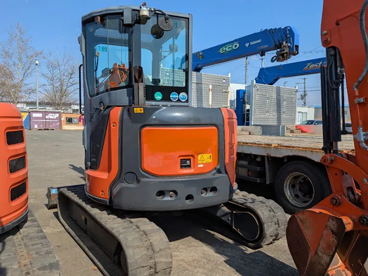 トラックの販売油圧ショベル