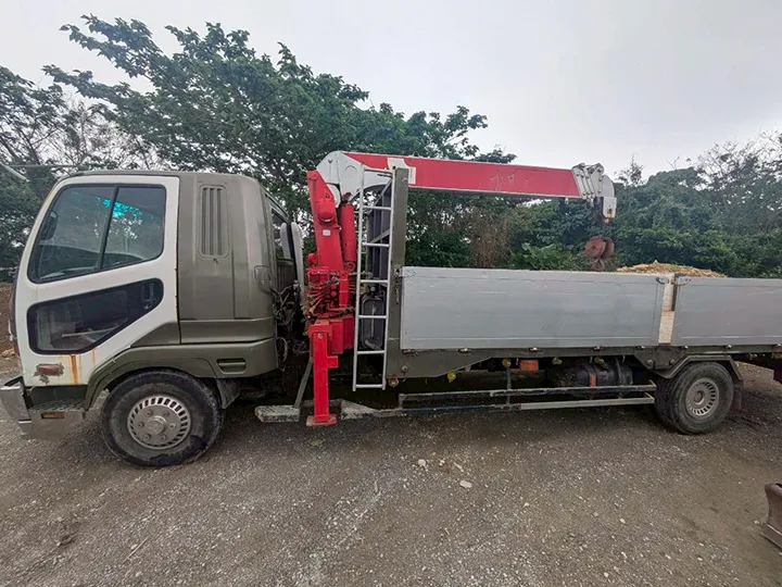 トラックの販売ファイター