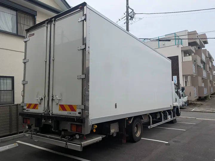 トラックの販売フォワード