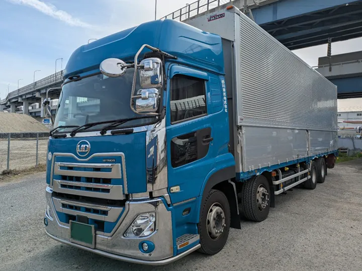 トラックの販売クオン