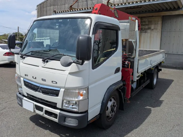 トラックの販売キャンター