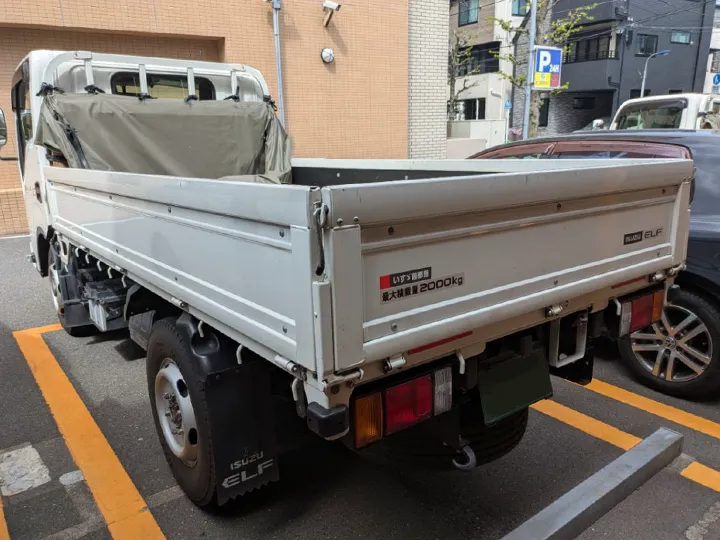 トラックの販売エルフ