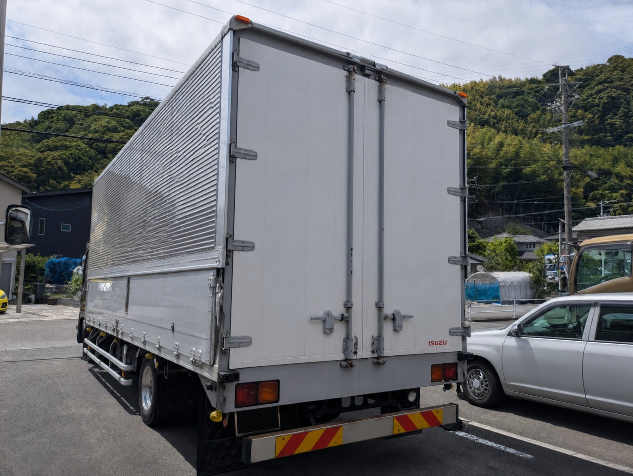 トラックの販売フォワード