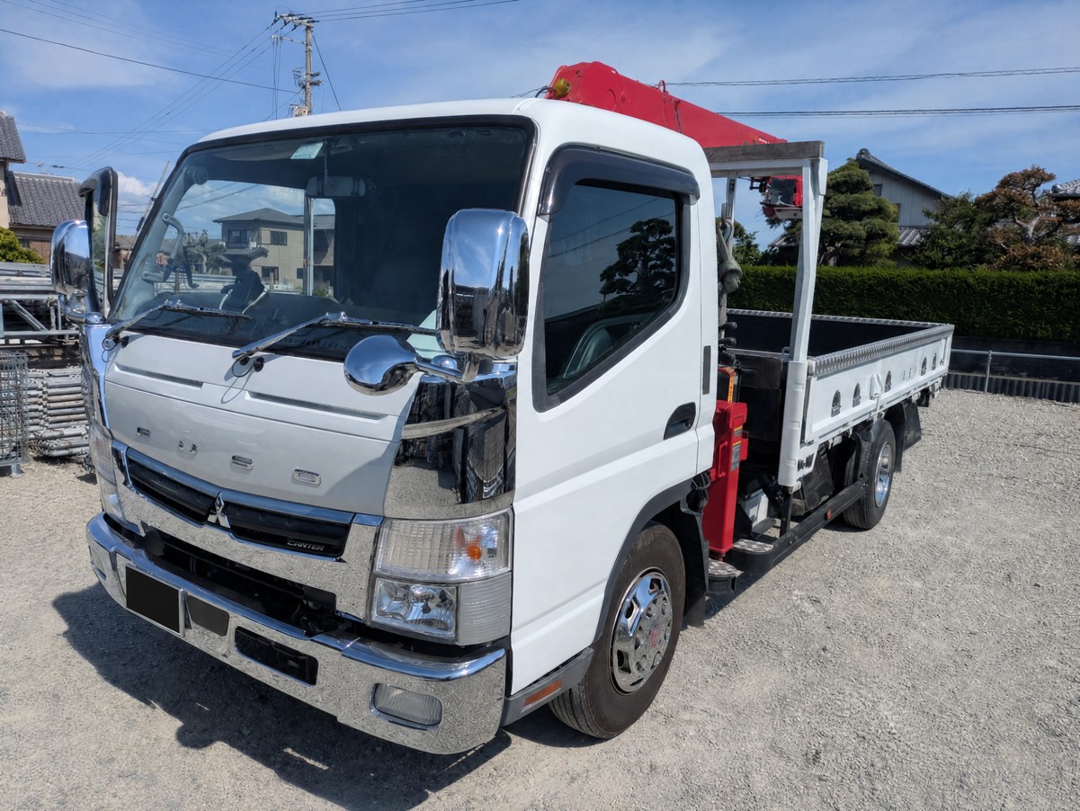 トラックの販売キャンター